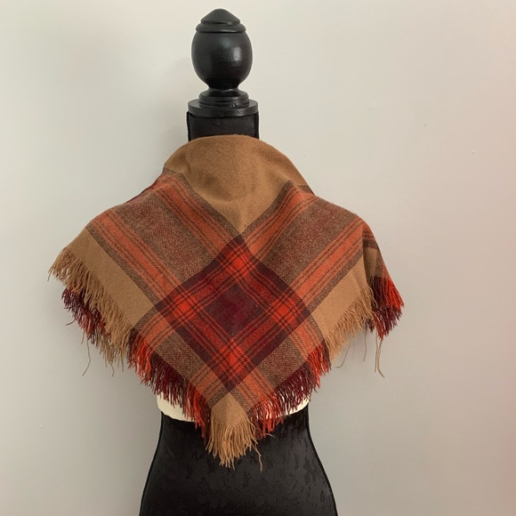 Autumn Leaves Vintage Wool Knit Scarf - Picture 5 of 9